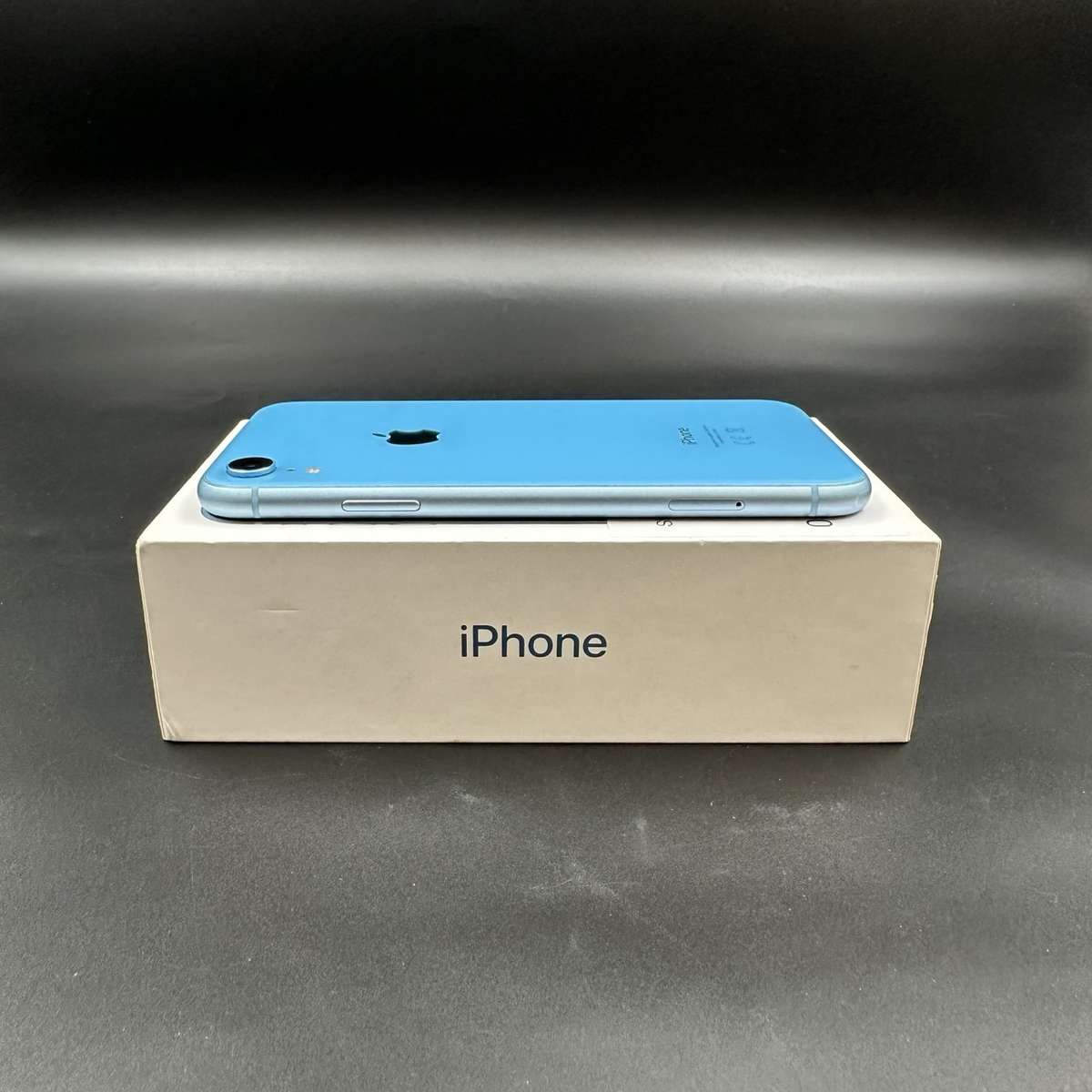 iPhone Xr 64GB Sky Blue