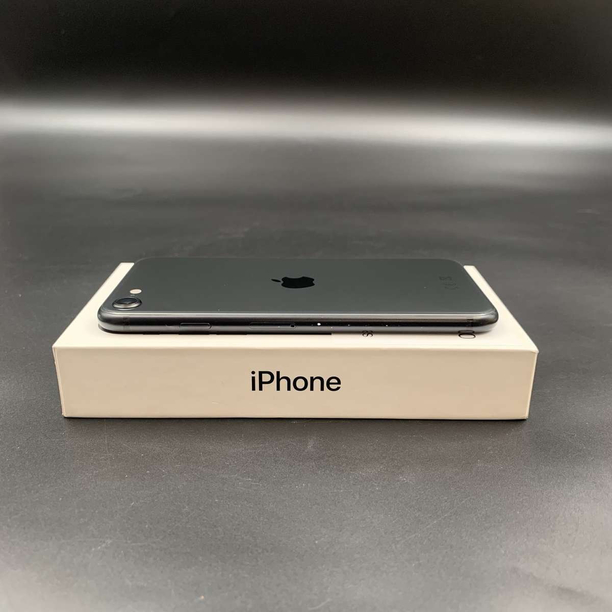 iPhone SE (2nd Gen) 64GB Black