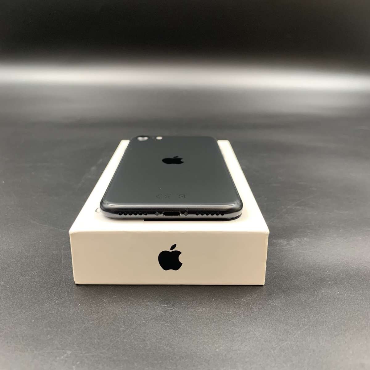 iPhone SE (2nd Gen) 64GB Black