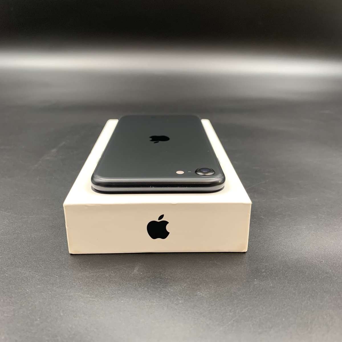 iPhone SE (2nd Gen) 64GB Black