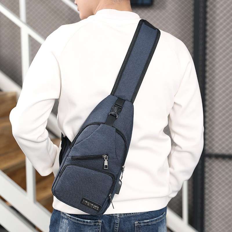 Casual Outdoor Travel Sling Bag Chest Bag Crossbody Bag with USB Charging Port