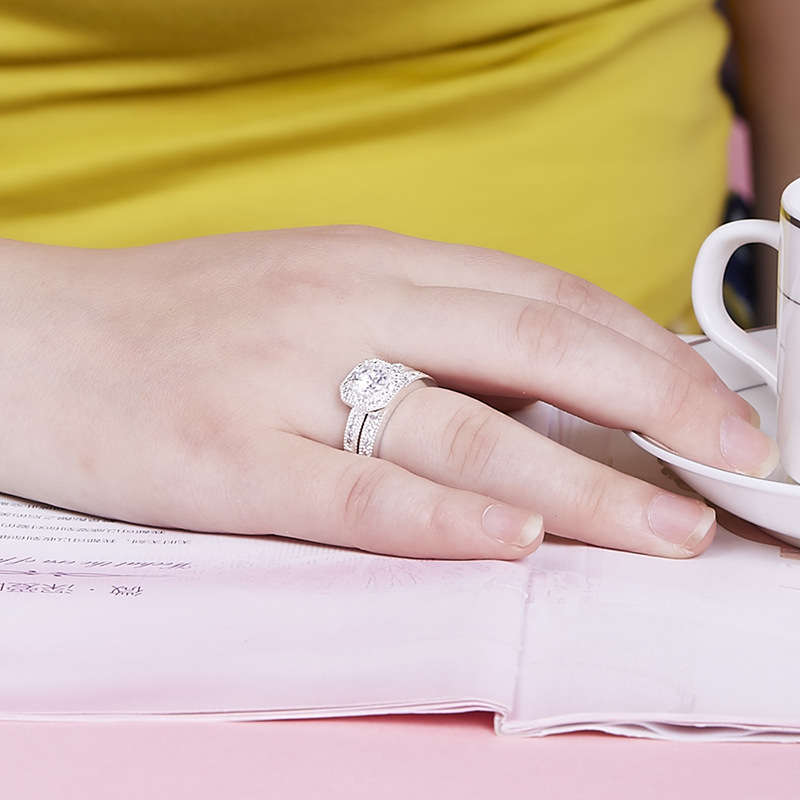 Silver Plated Round Diamond Luxury Ring Fashion Women Wedding Ring Size 6-8