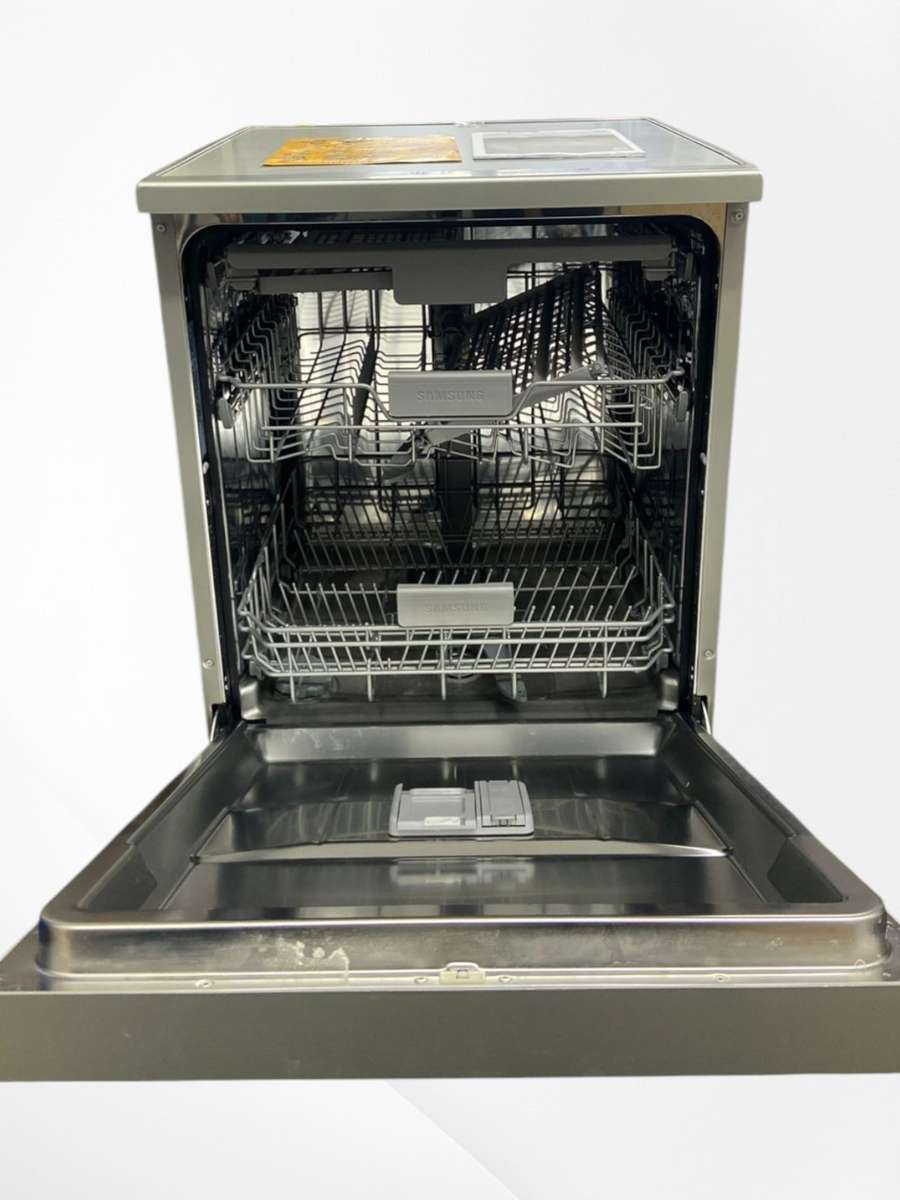 SAMSUNG 14 Place Setting Dishwasher (Pre-Loved)