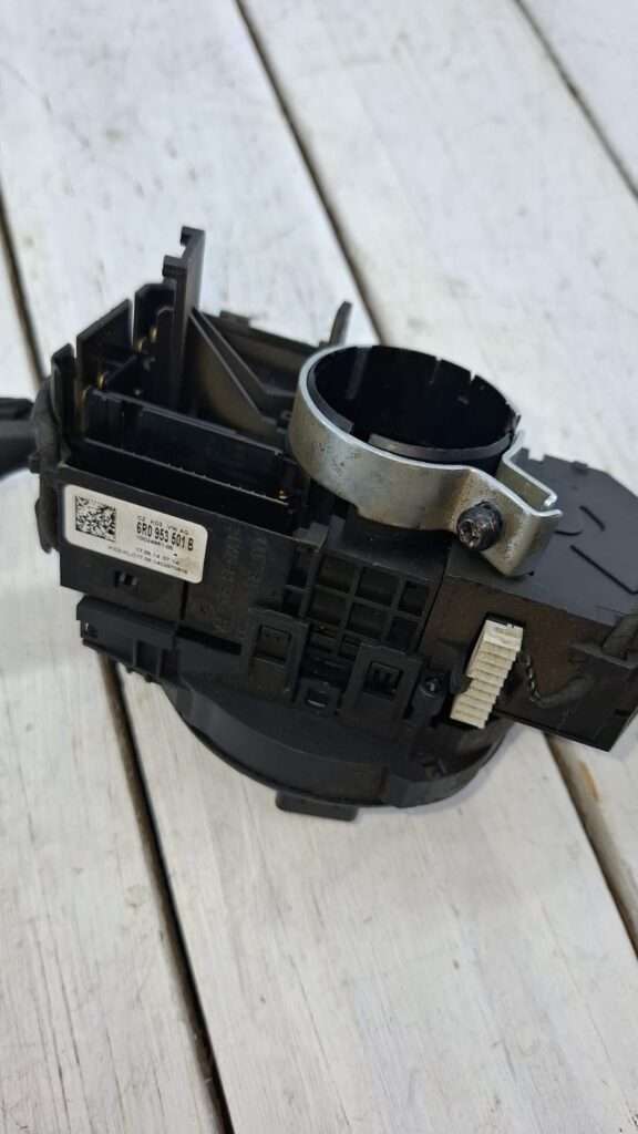 Vw Vivo 1.6i Cls Manual (5d Hatch) Combination Switch
