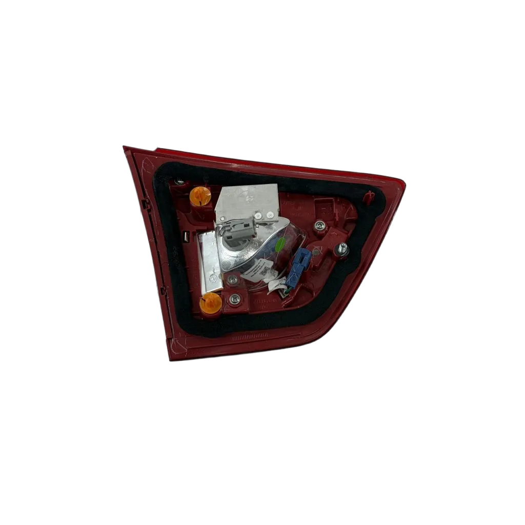 Suzuki Vitara Brezza 1.5 K15b 16v 21-23 Lamp Inner Right/Driver