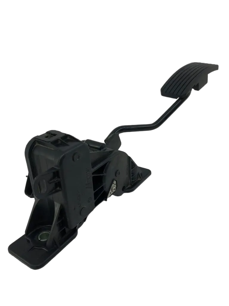 Mitsubishi Pajero [mk4] 3.2 Di-D 4m41 16v 2007- Accelerator Pedal
