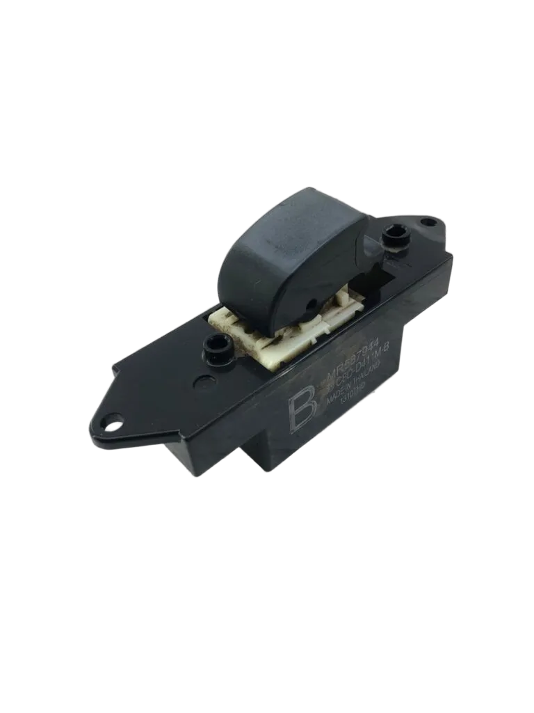 Mitsubishi Pajero [mk4] 3.2 Di-D 4m41 16v 2007- Window Switch Rear Right/Driver