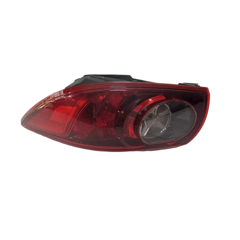 Mazda 3 2.0i Skyactive A/T (facelift) 2017-2019 Taillight Outer Right/Driver
