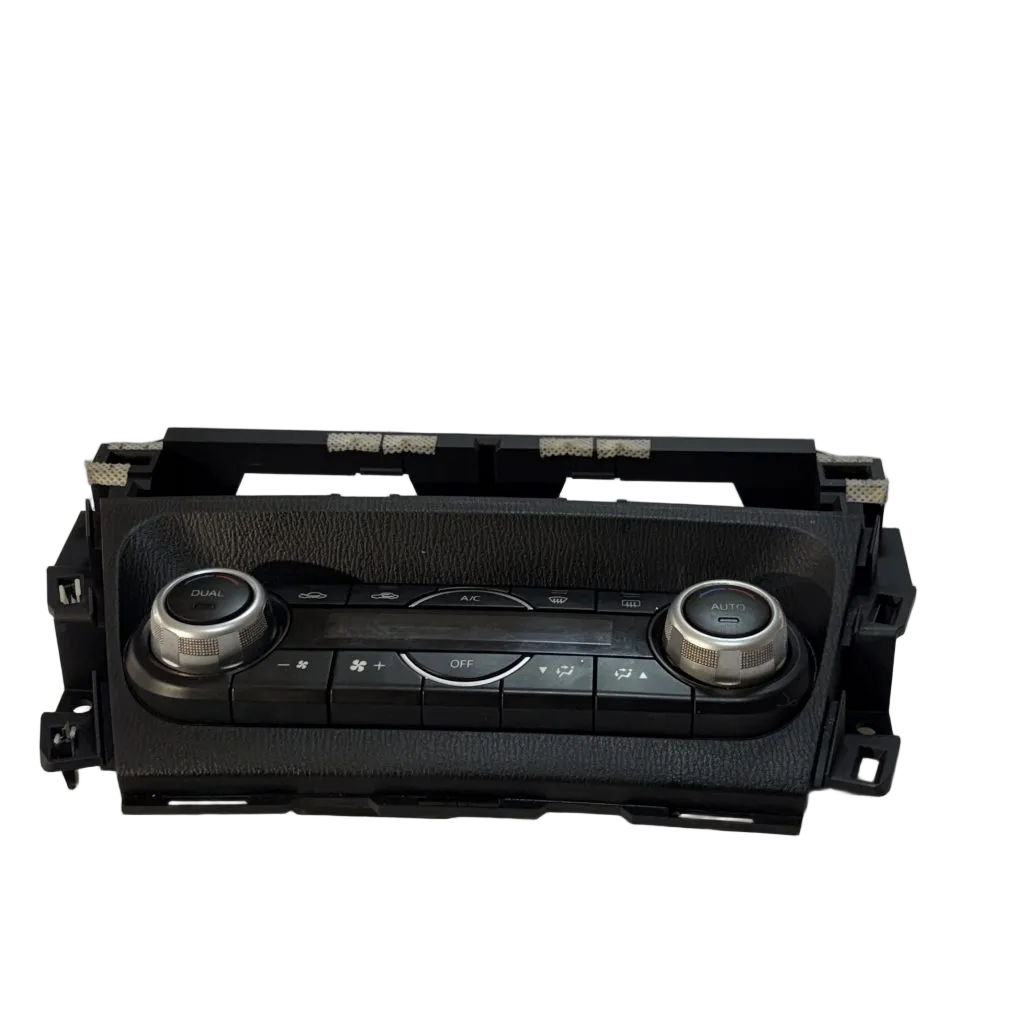 Mazda 3 2.0i Skyactive A/T (facelift) 2017-2019 Climate Control Unit