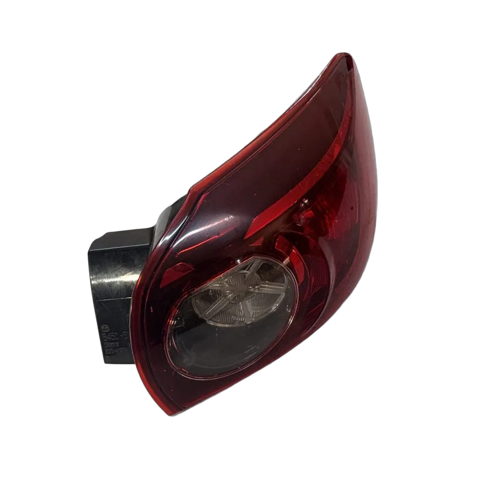 Mazda 3 2.0i Skyactive A/T (facelift) 2017-2019 Taillight Outer Right/Driver