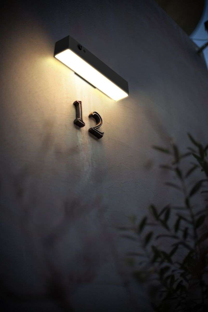 Luminar Lighting - Halo Solar Wall Light