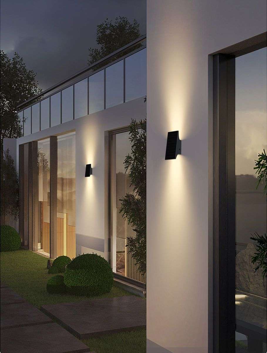 Luminar Lighting - Astra Solar Wall Light