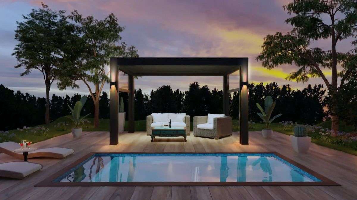 Luminar Lighting - Spectra Solo Ray Solar Wall Light