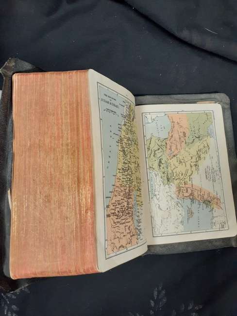 Old Oxford Bible Old and New testaments