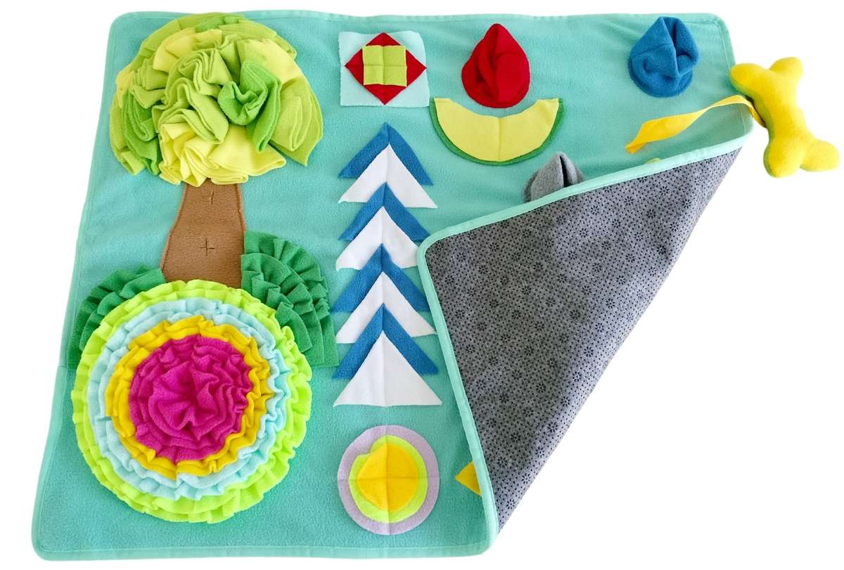 Interactive Pet Snuffle Mat with Multifunction Travel Bottle