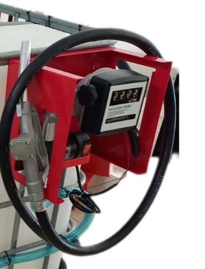 1000 liter flowbins / Bowser also include a fire extinguisher