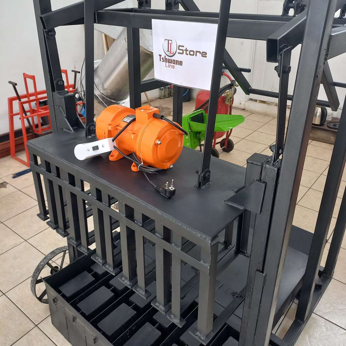 TL Store M140 Hollow Block 6 Per Drop Electric Brick Making Machine