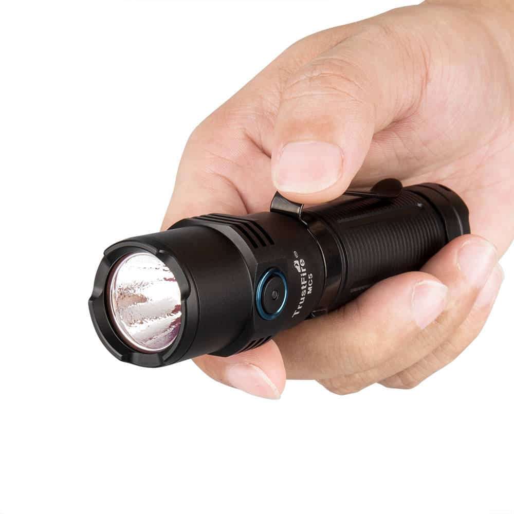 TrustFire MC5, 3300lumen, 362m Throw, Rechargeable