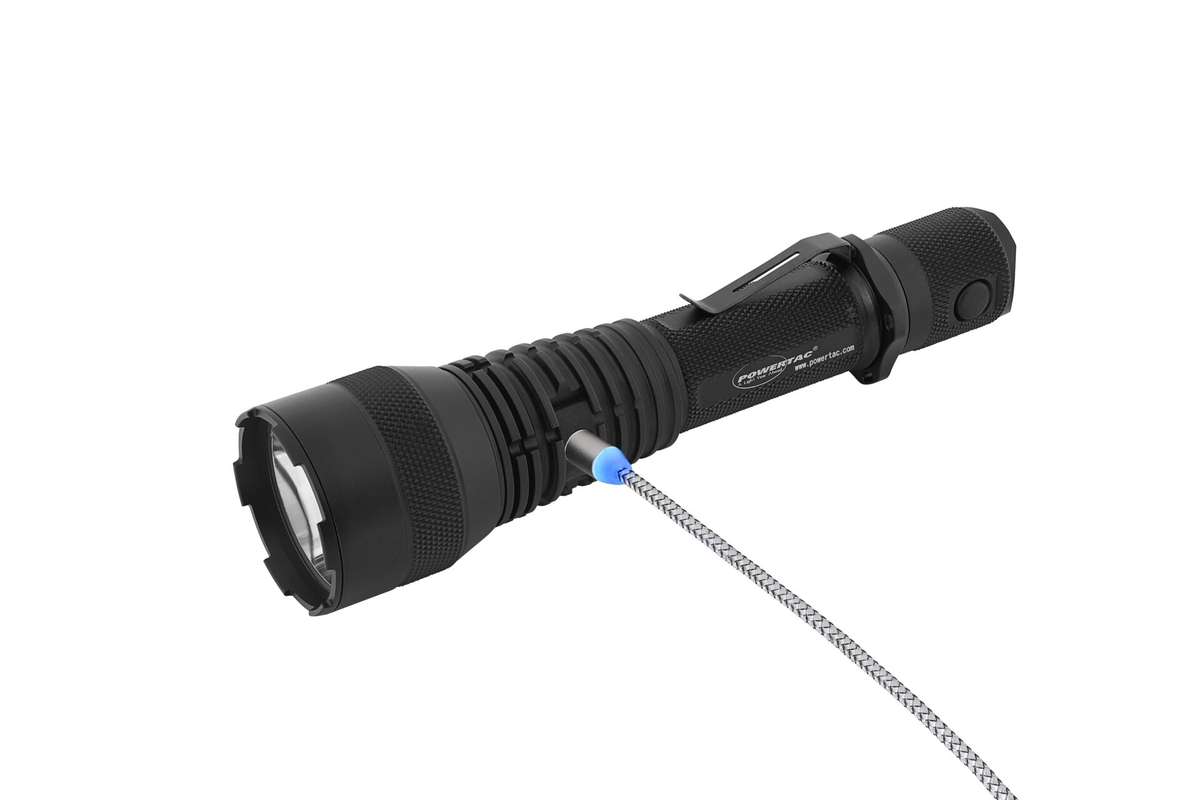 Powertac Huntsman XLT Kit 1200 Lumen 1000m Throw Rechargeable Tactical Flashlight