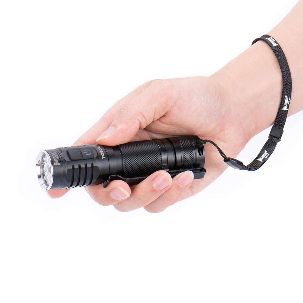 WUBEN TO50R 2800lm 146m High CRI EDC Flashlight