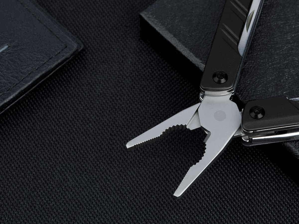 Olight Otacle P1 11-in-1 Folding Multi-Tool Black