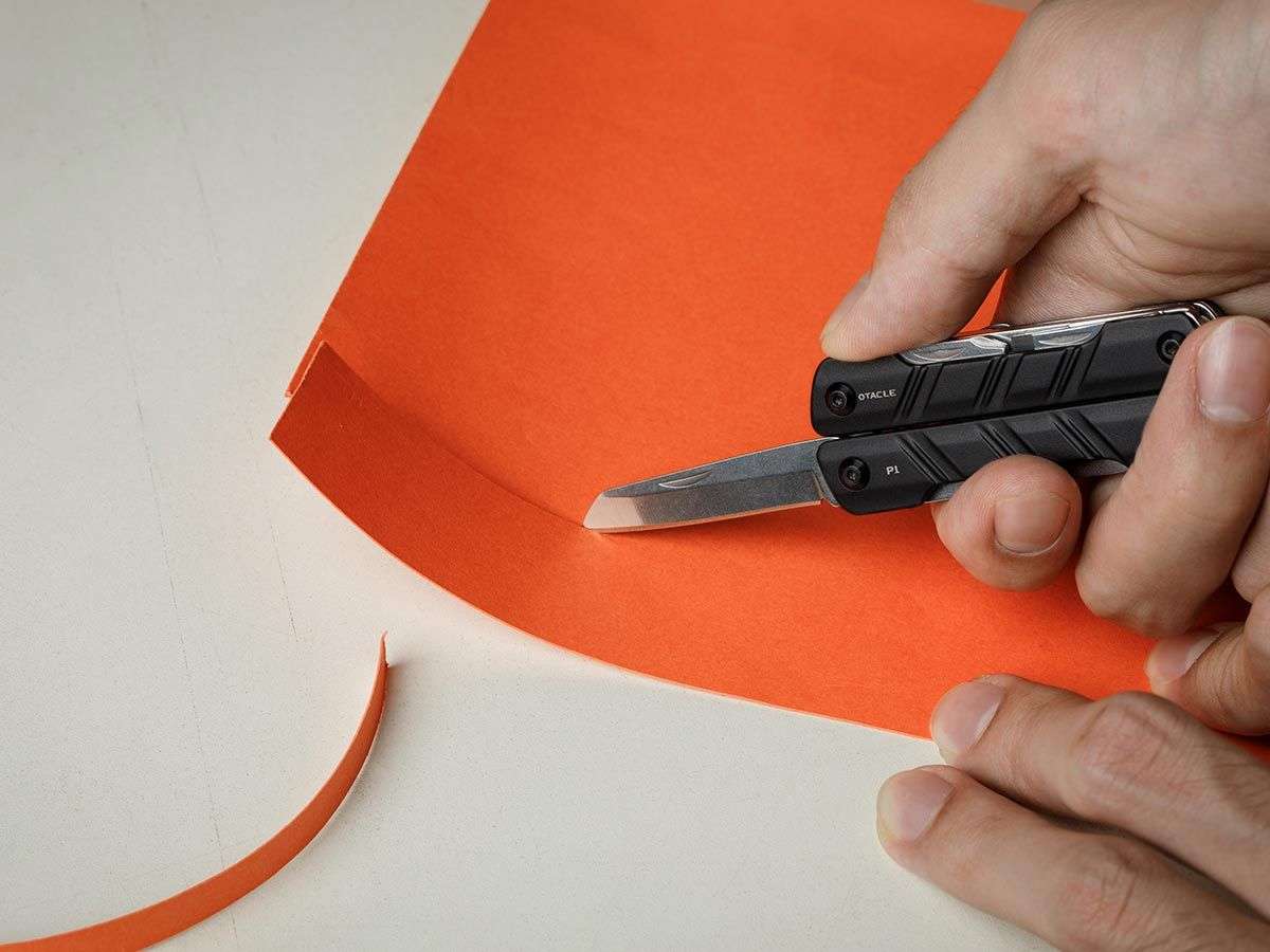 Olight Otacle P1 11-in-1 Folding Multi-Tool Black