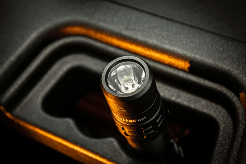 Wurkkos TD02 2000 Lumen 254m Throw Rechargeable Tactical Flashlight