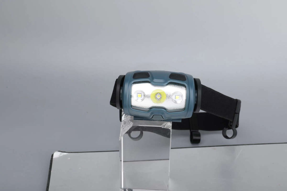 TrustFire SH05 240 Lumen 200m Throw Rechargeable LED Headlamp with 2000mAh Battery