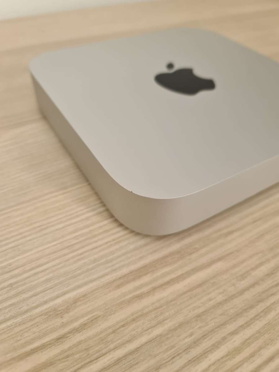 Apple Mac mini M1 8-Core CPU, 8-Core GPU (8GB RAM, 512GB, Silver) Pre-Owned