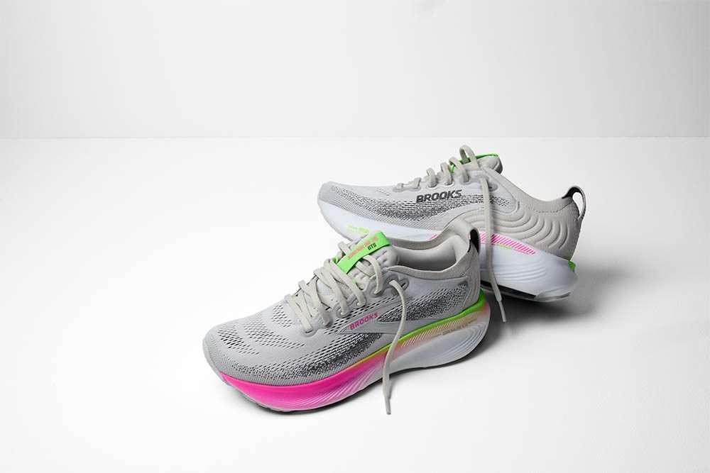 Brooks Women's Adrenaline GTS 25 Medium / B