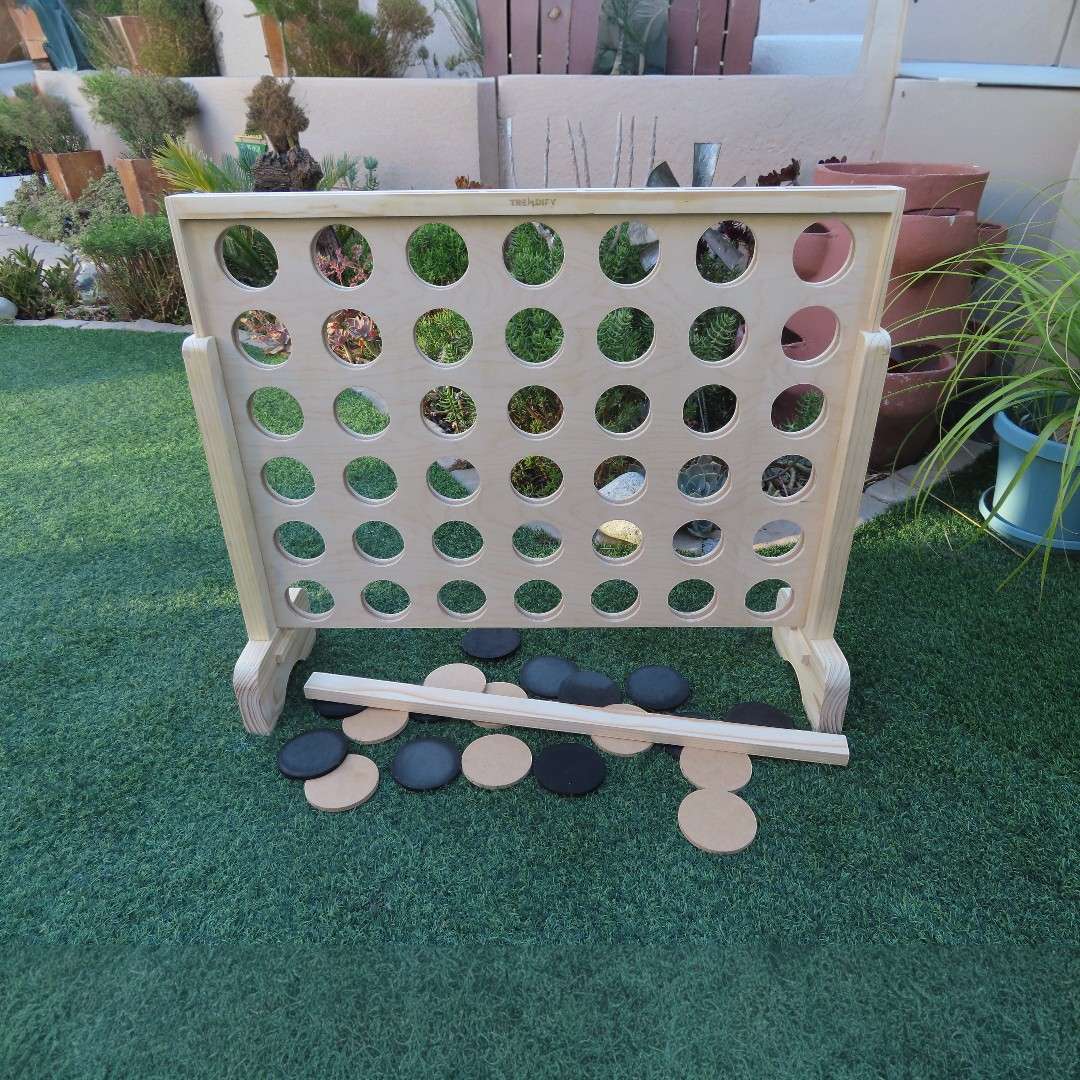 Trendify Giant Connect 4 (Four in a Row)