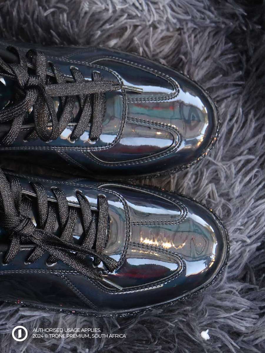 Bloem Gliteree Tekkie - Black