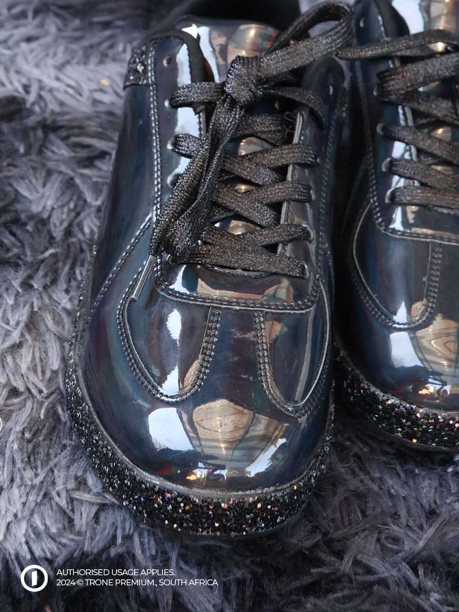 Bloem Gliteree Tekkie - Black