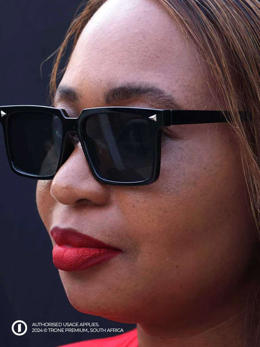 Clag frame Sunglass
