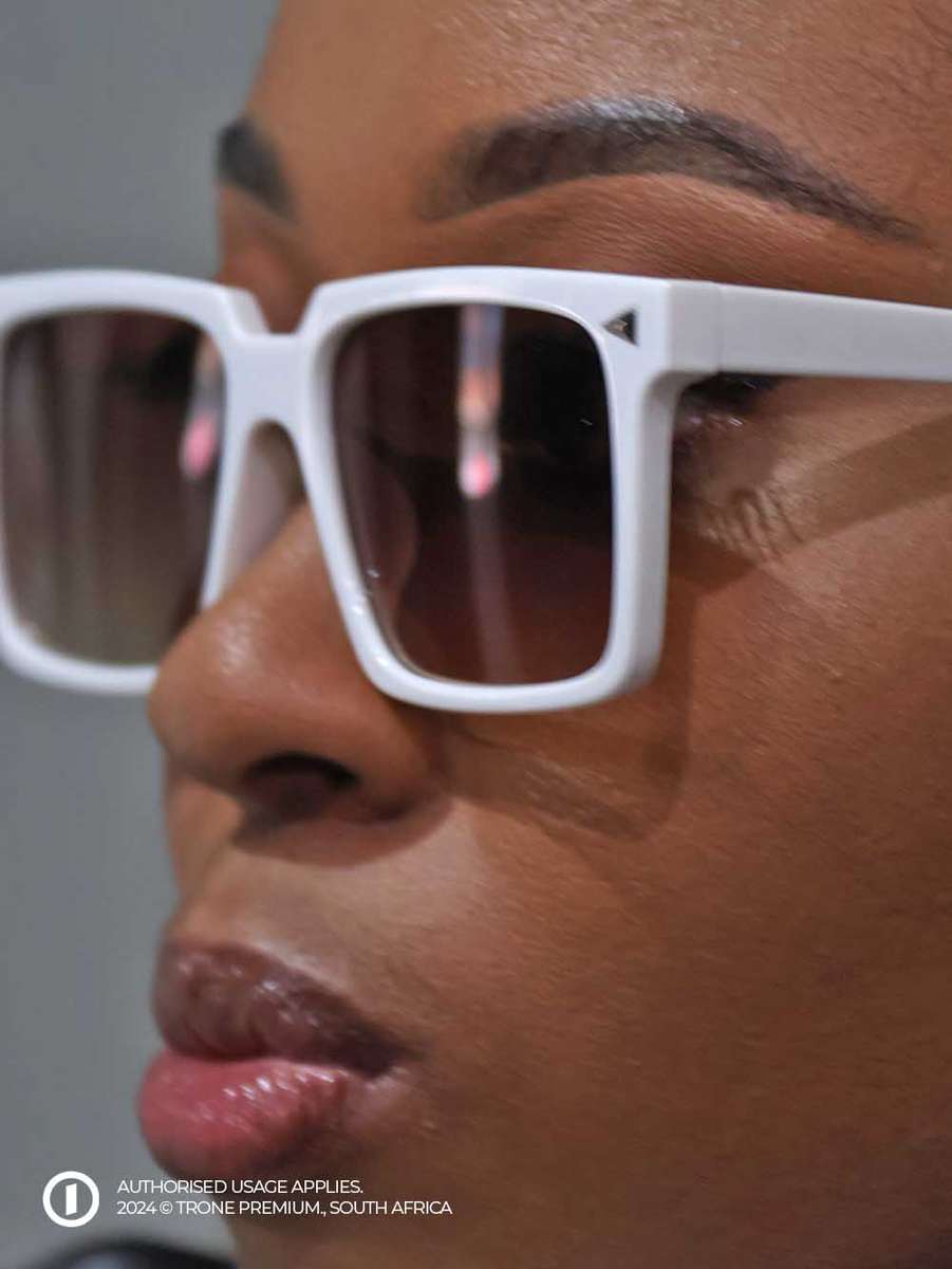 Clag frame Sunglass
