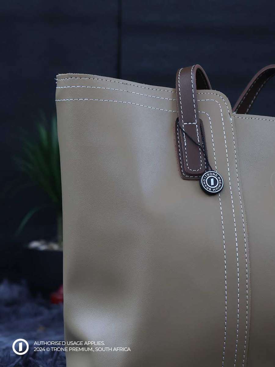 Debbie Patricks' Large Threaded Tote Bag - Brown