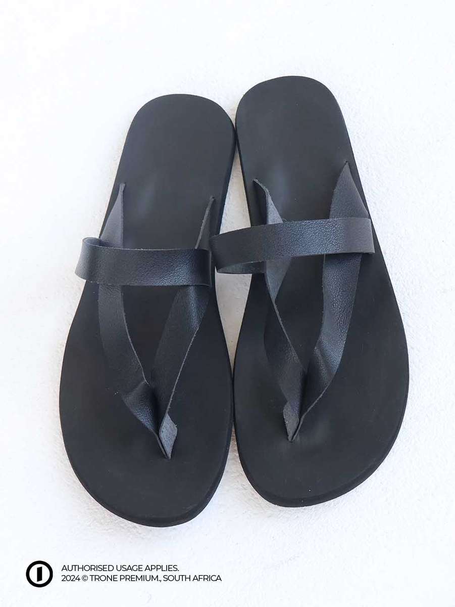 Freehanger Sandals - Black