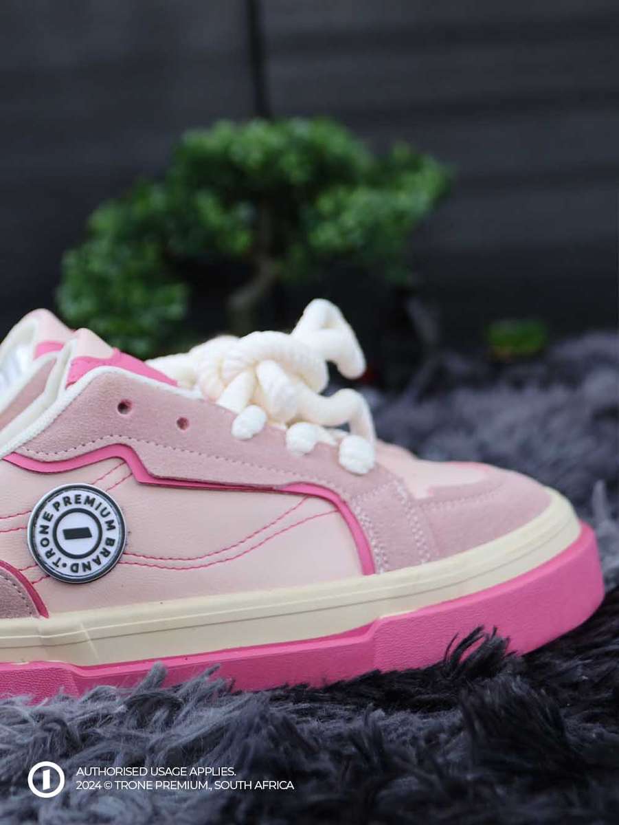 Trone Pink Princess Pumps