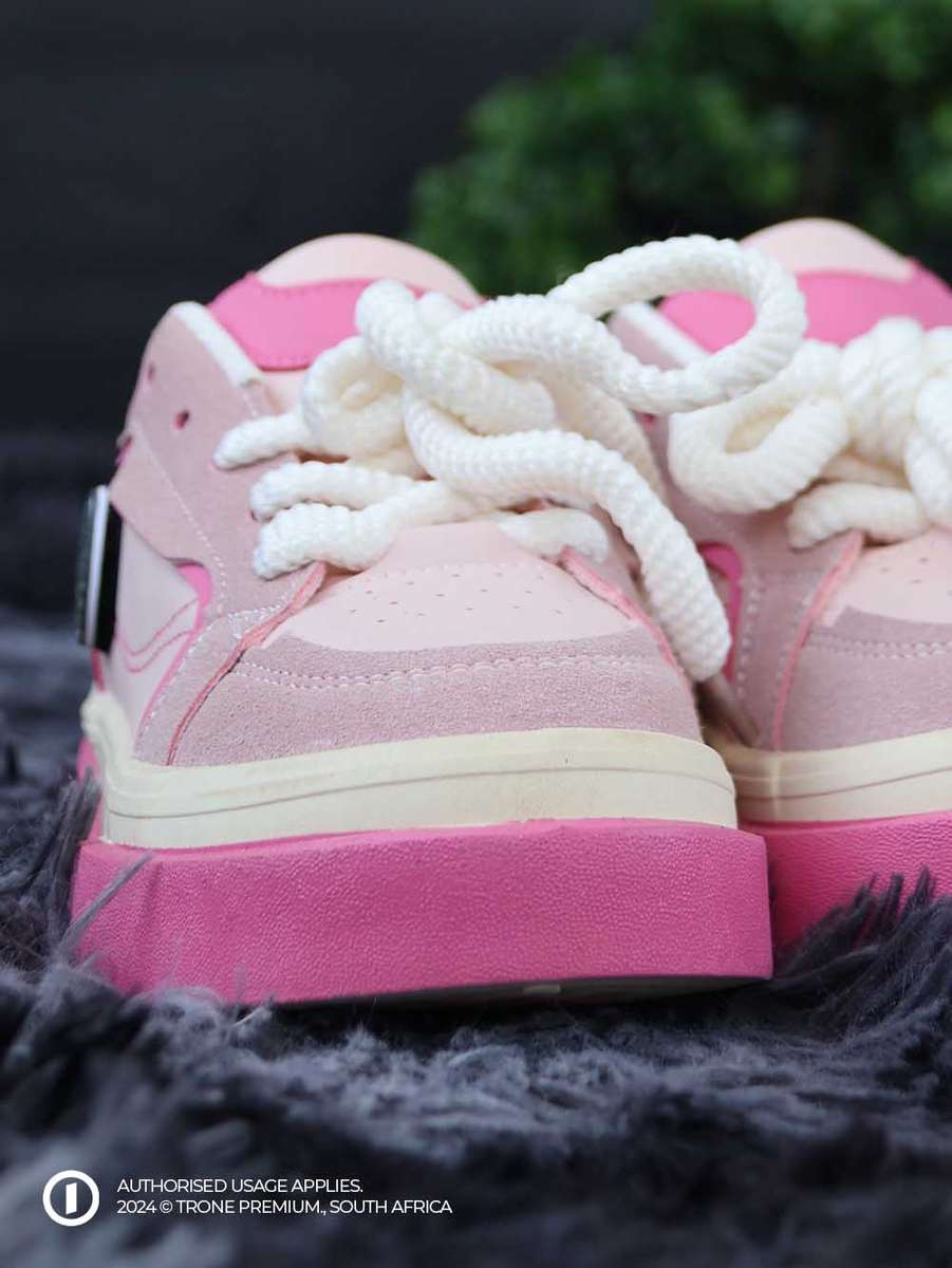 Trone Pink Princess Pumps