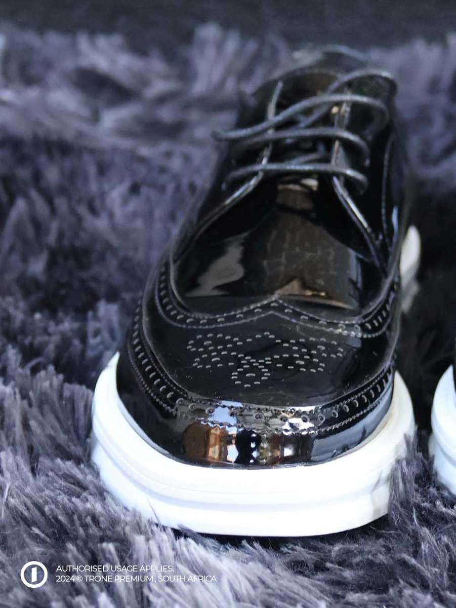 Trone Carrington Loafers - Gloss Black + White