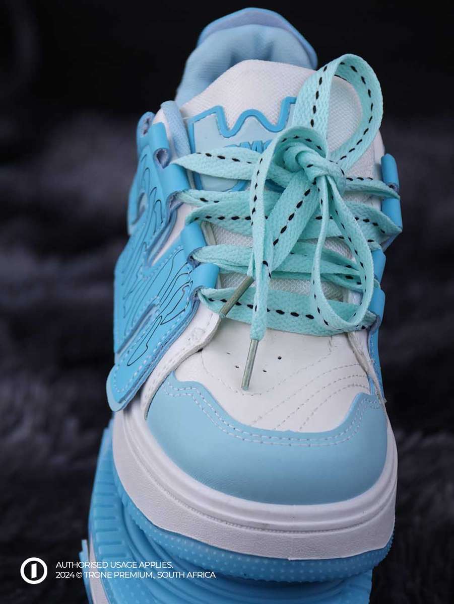 Trone x DMQ Sneakers - Baby Blue