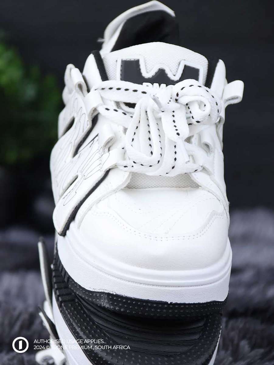 Trone x DMQ Sneakers - White