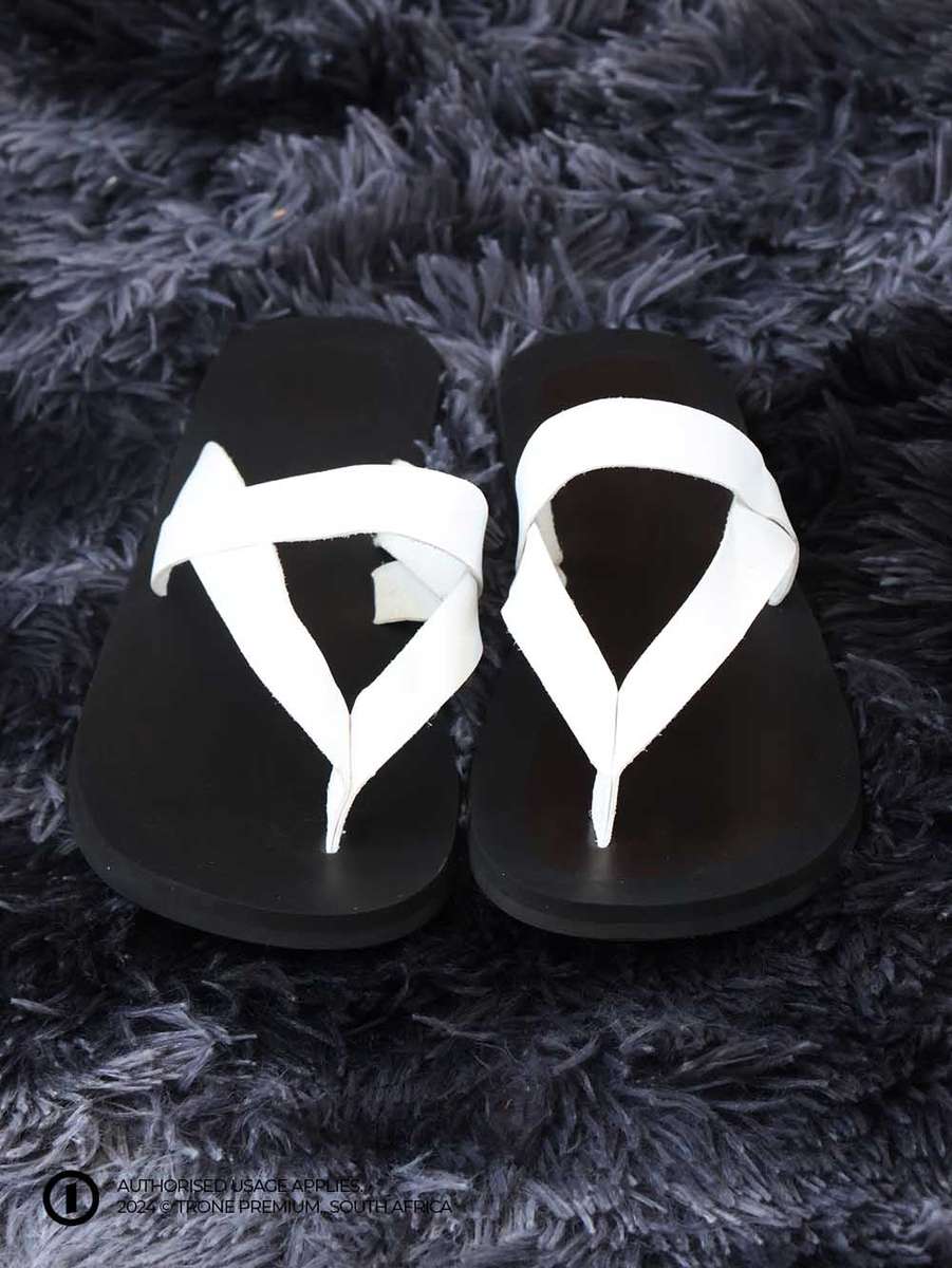 Freehanger Sandals - White