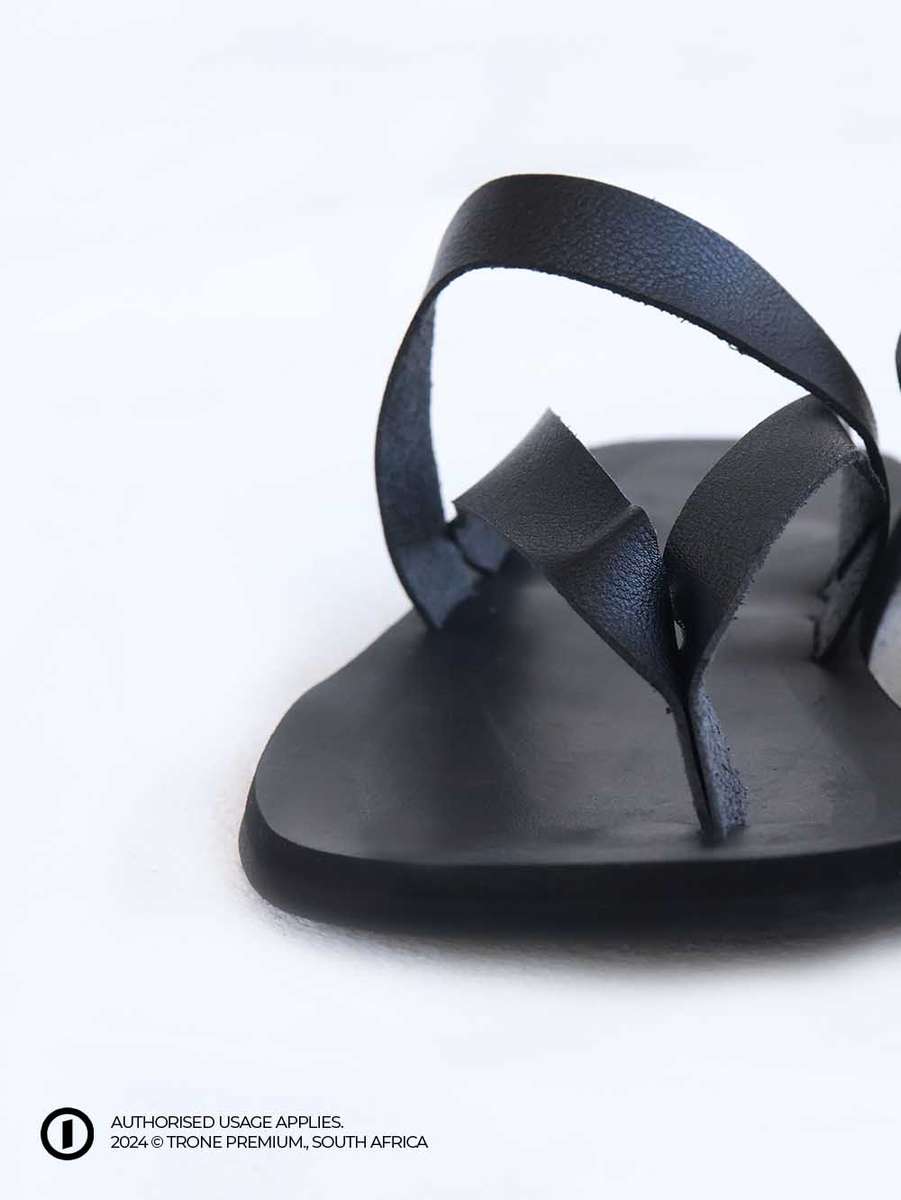 Freehanger Sandals - Black