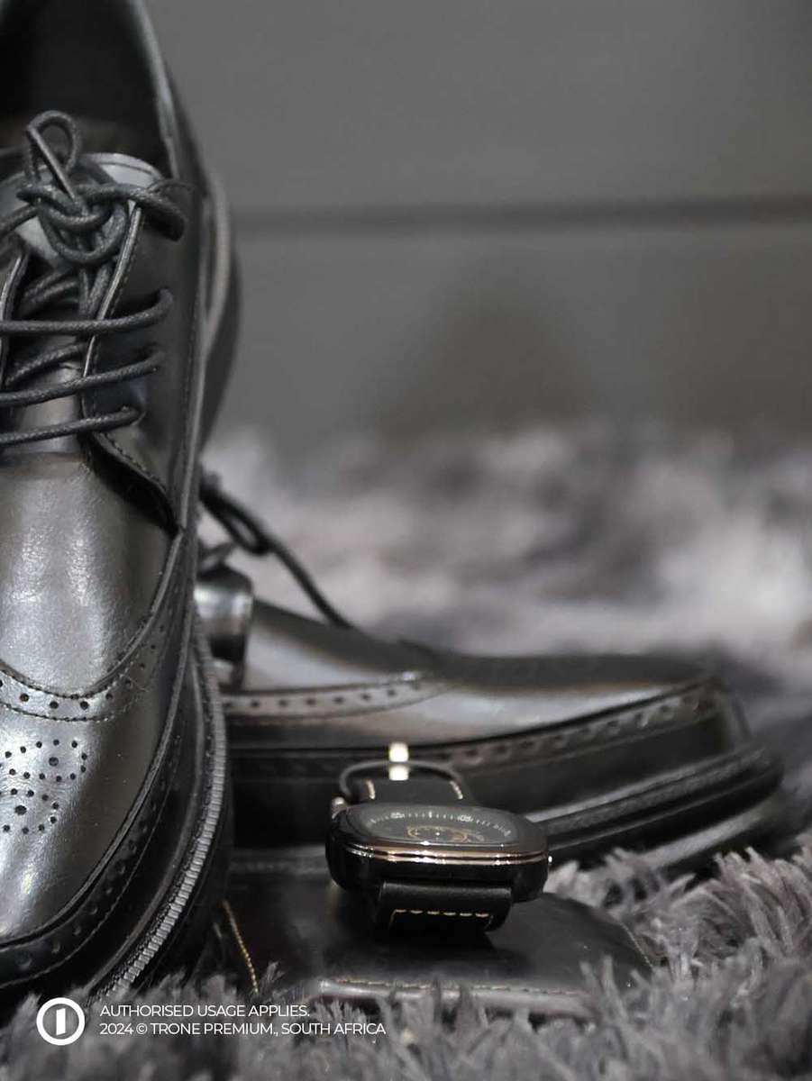 Trone Carrington Loafers - Matte Black