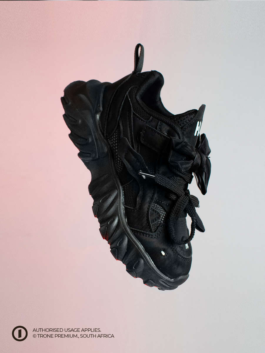 Dash Sneakers - Black