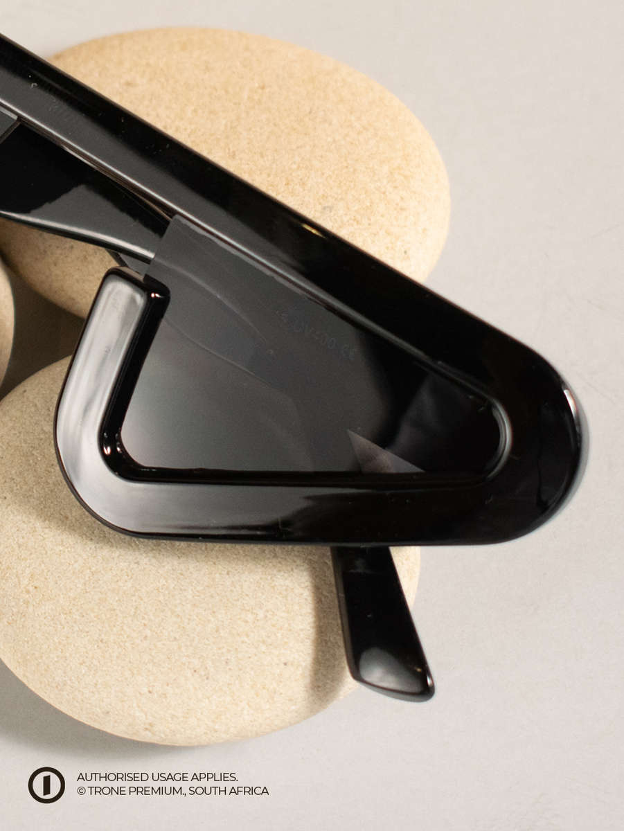 Trone Eluvie Shades