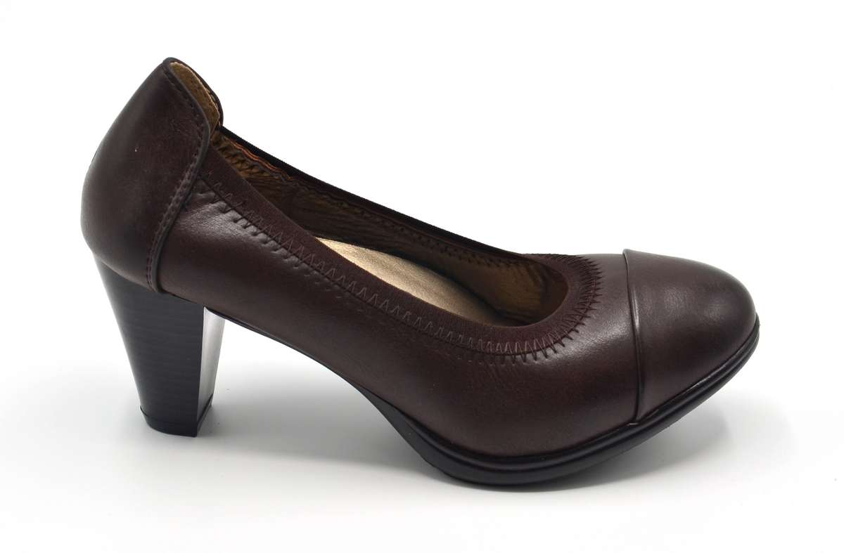 TTP Medium Heel Round Toe Court with Elasticated Top Line