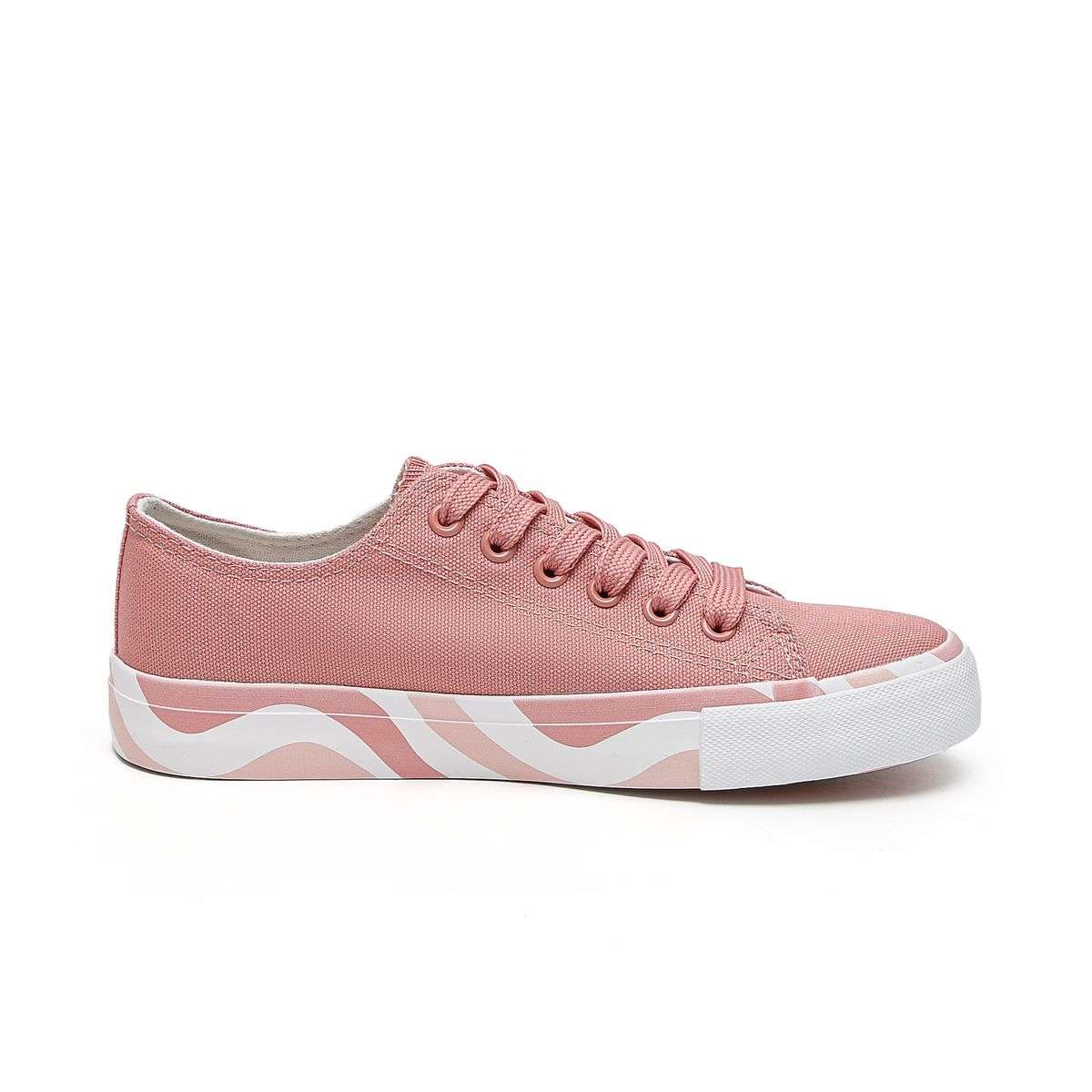 Fashion Low Top Canvas Sneaker XB3815
