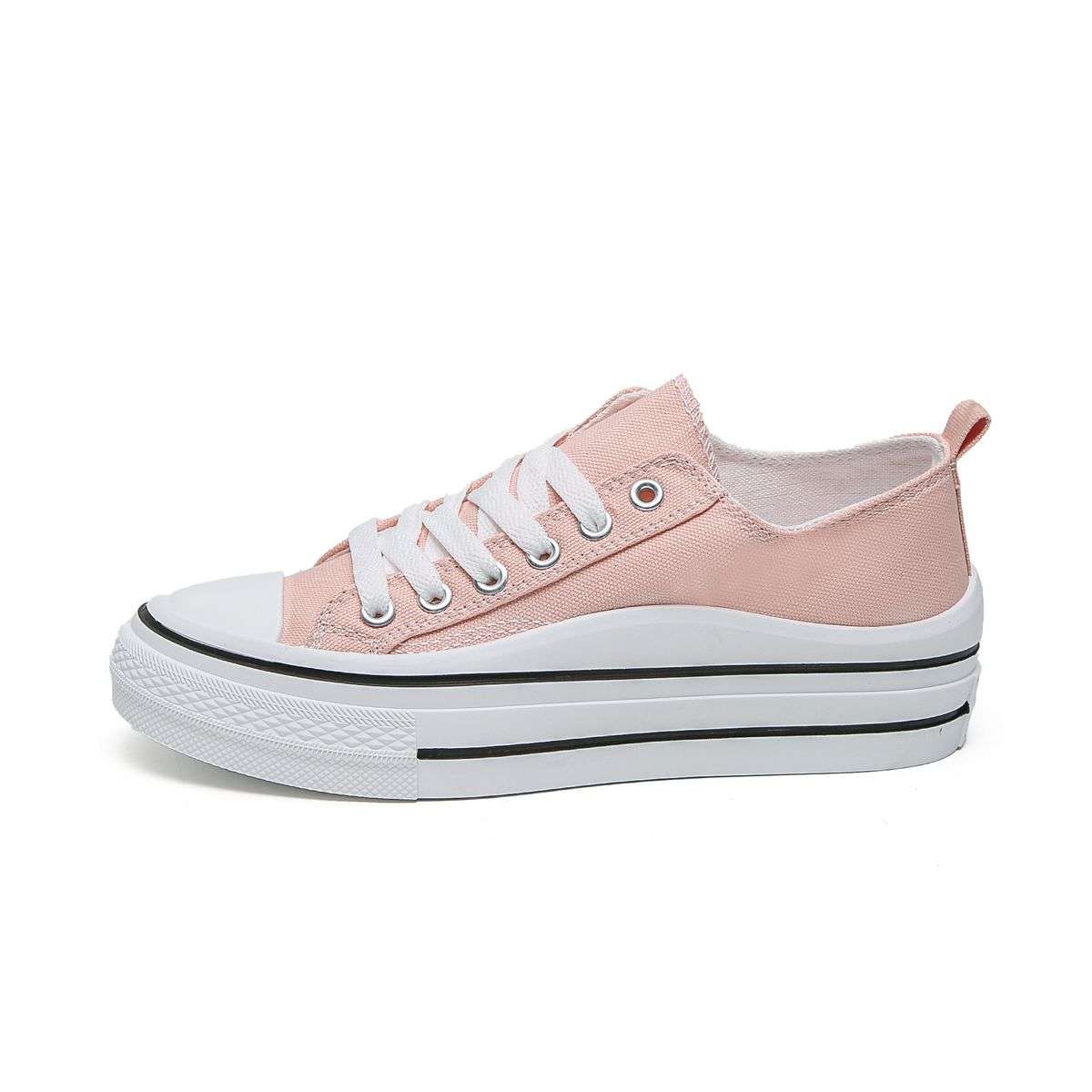 Classic Low Top Canvas Sneaker XB3816